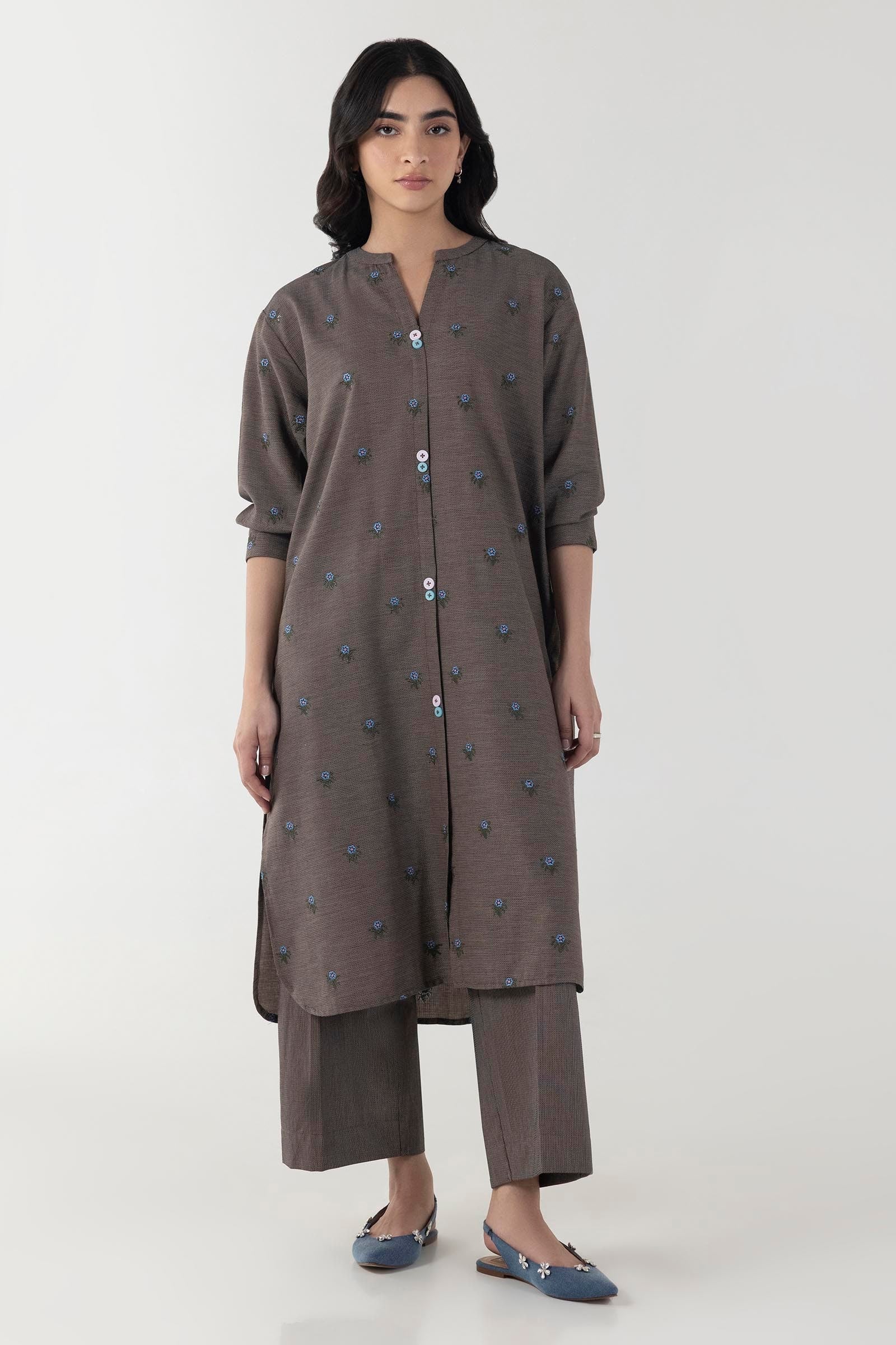 https://cdn.shopify.com/s/files/1/0740/1753/8280/files/fw24ese340p2t_1_87a761b9-daa5-4b31-ac5d-3efb32c28377.jpg?v=1756732859