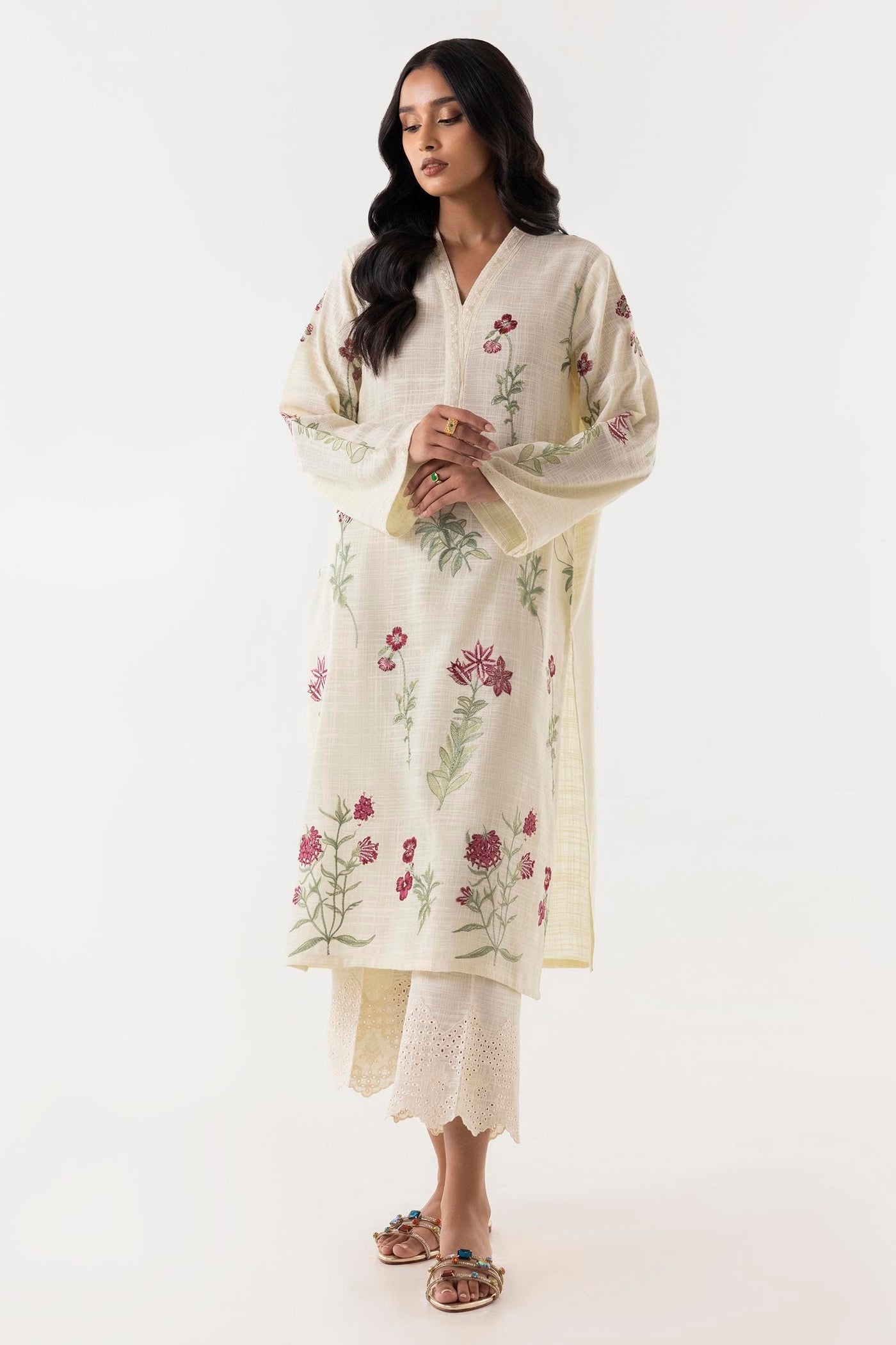 https://cdn.shopify.com/s/files/1/0740/1753/8280/files/fw24sge501_1.jpg?v=1756732777