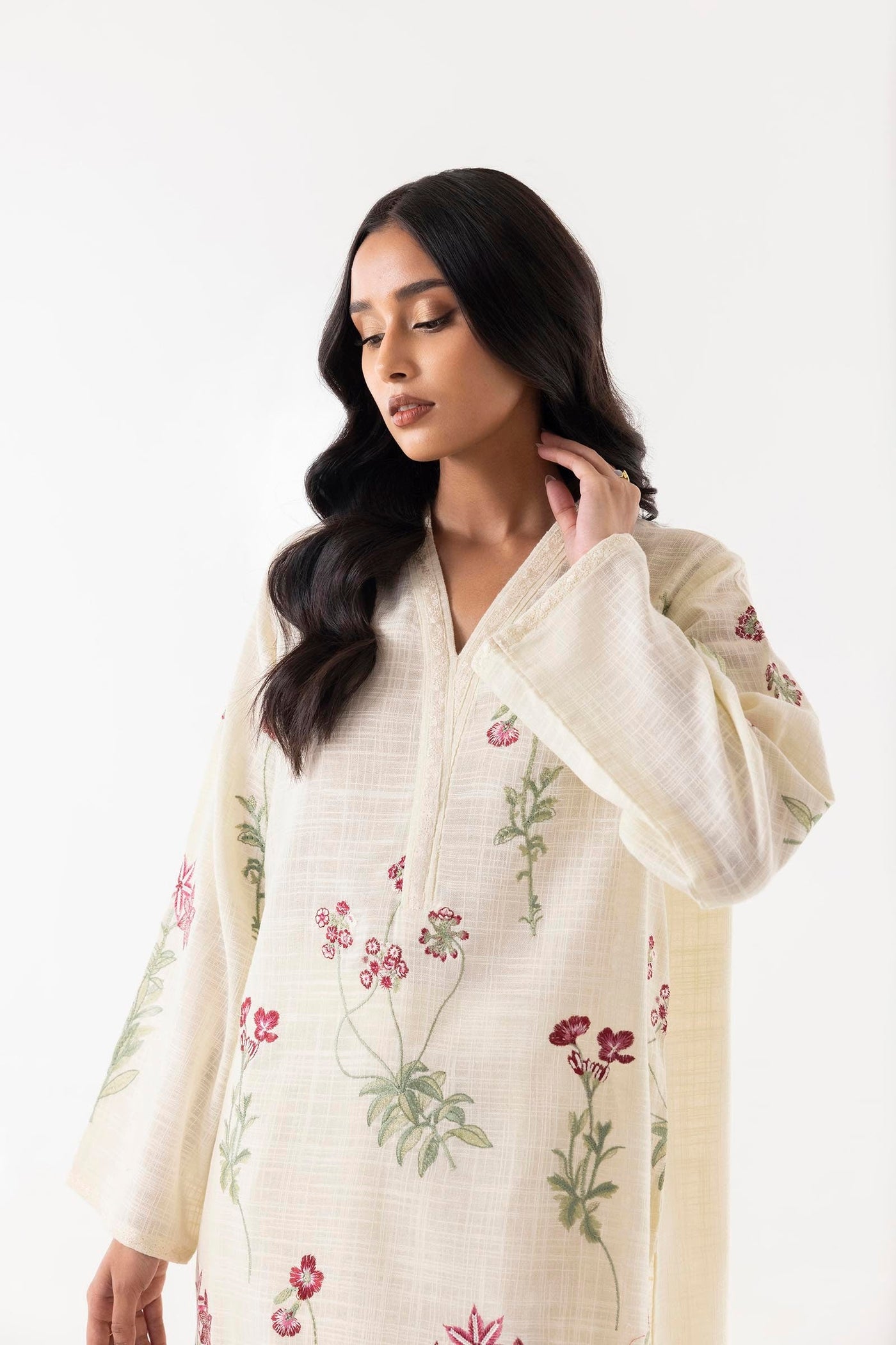 https://cdn.shopify.com/s/files/1/0740/1753/8280/files/fw24sge501_3.jpg?v=1756732777