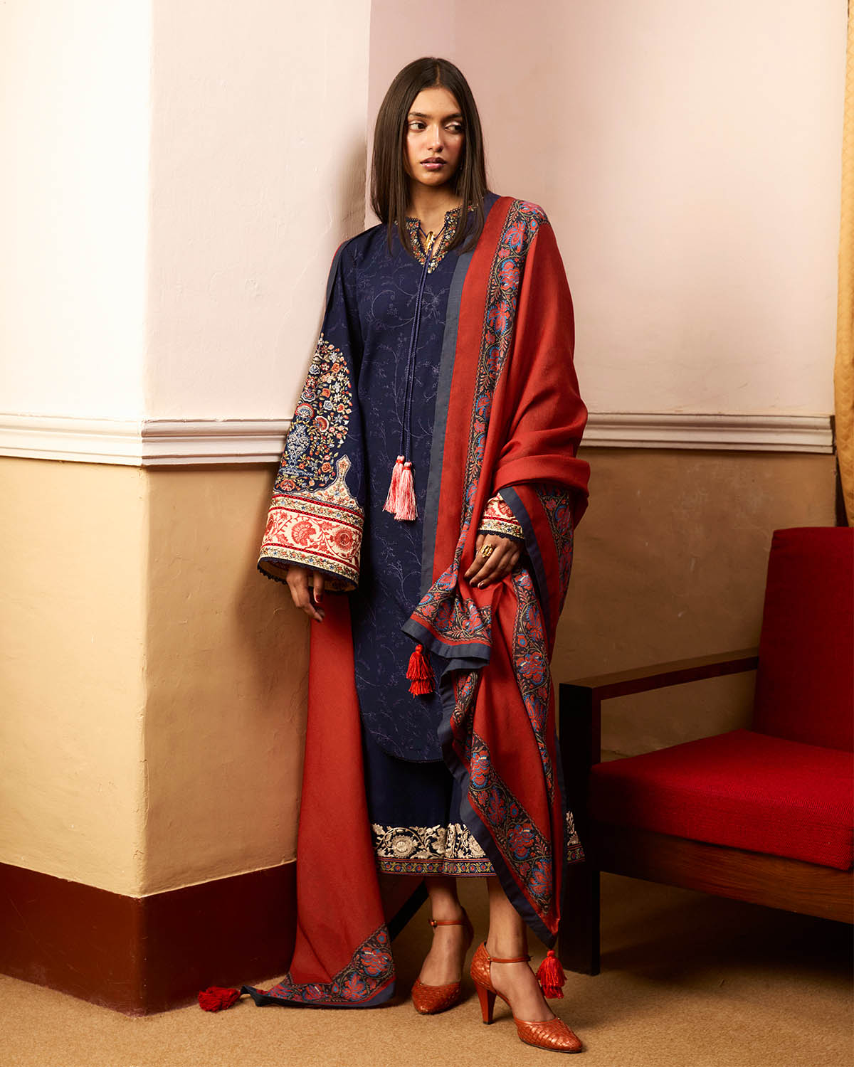 https://cdn.shopify.com/s/files/1/0764/9588/0493/files/fw_0058_Jugnu-AW-24-22265-copy-ed.jpg?v=1735546278