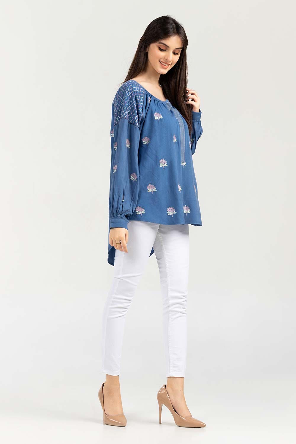 Embroidered Twill Viscose Kurti