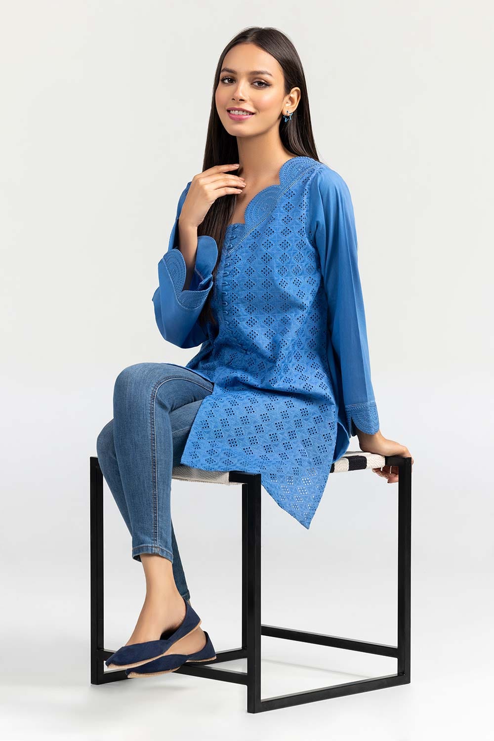 https://cdn.shopify.com/s/files/1/0706/3253/8159/files/glw-21-84_4.jpg?v=1758377071