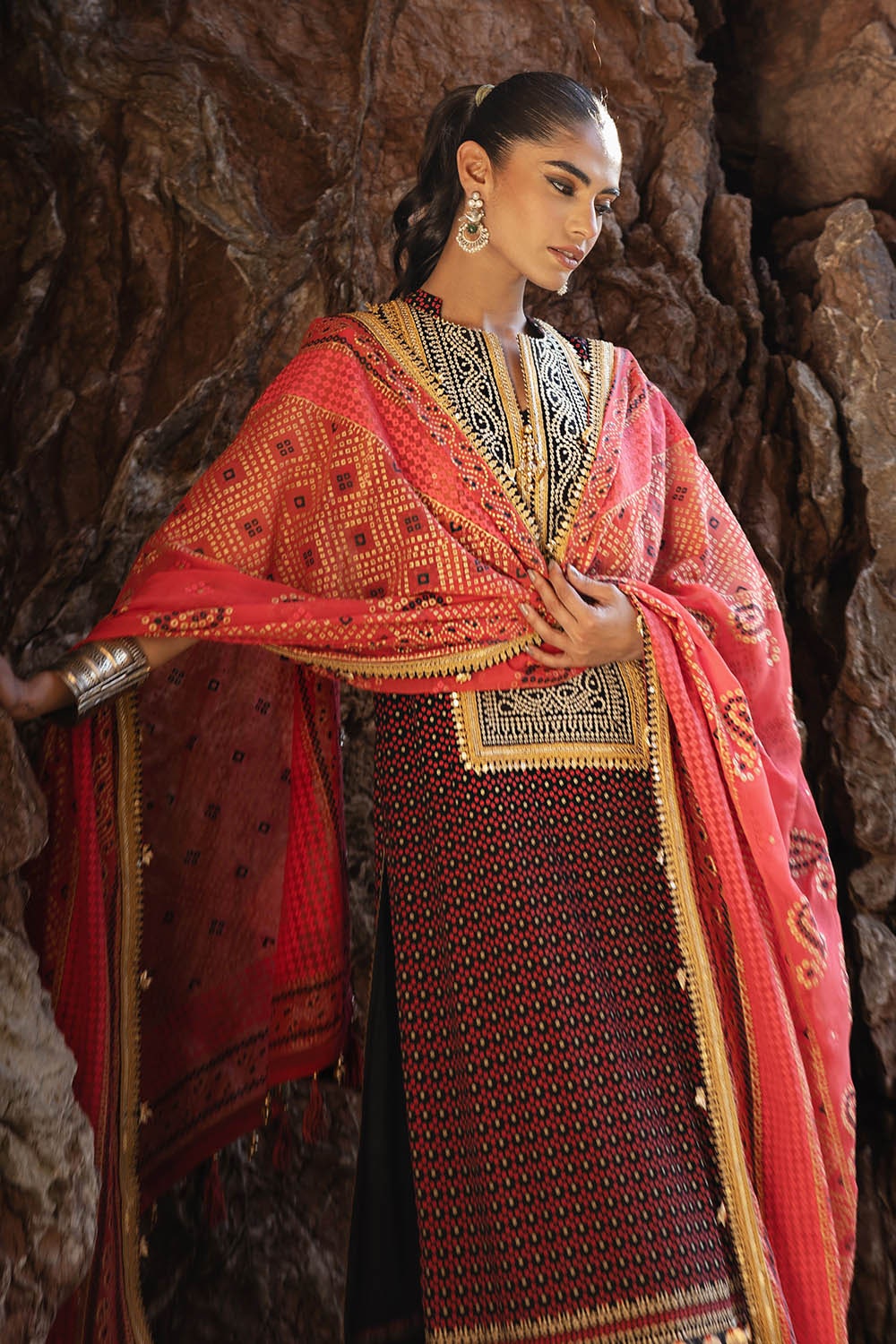 3 Piece Unstitched Embroidered Chiffon Suit with Gold Lacquer Embroidered Printed Chiffon Dupatta