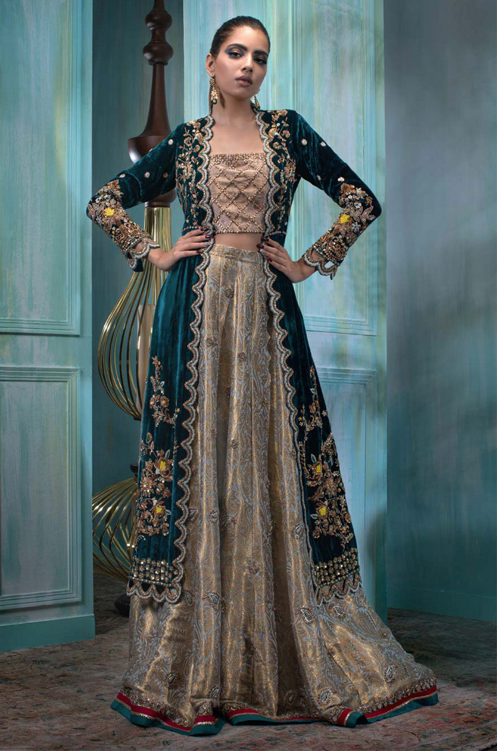 Iznik Coat with Lehnga