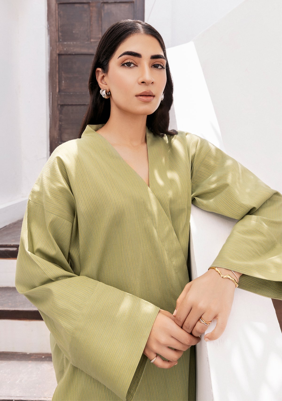https://cdn.shopify.com/s/files/1/0676/8177/9968/products/green2_14e889a0-a690-4884-a255-559439835758.jpg?v=1708639094