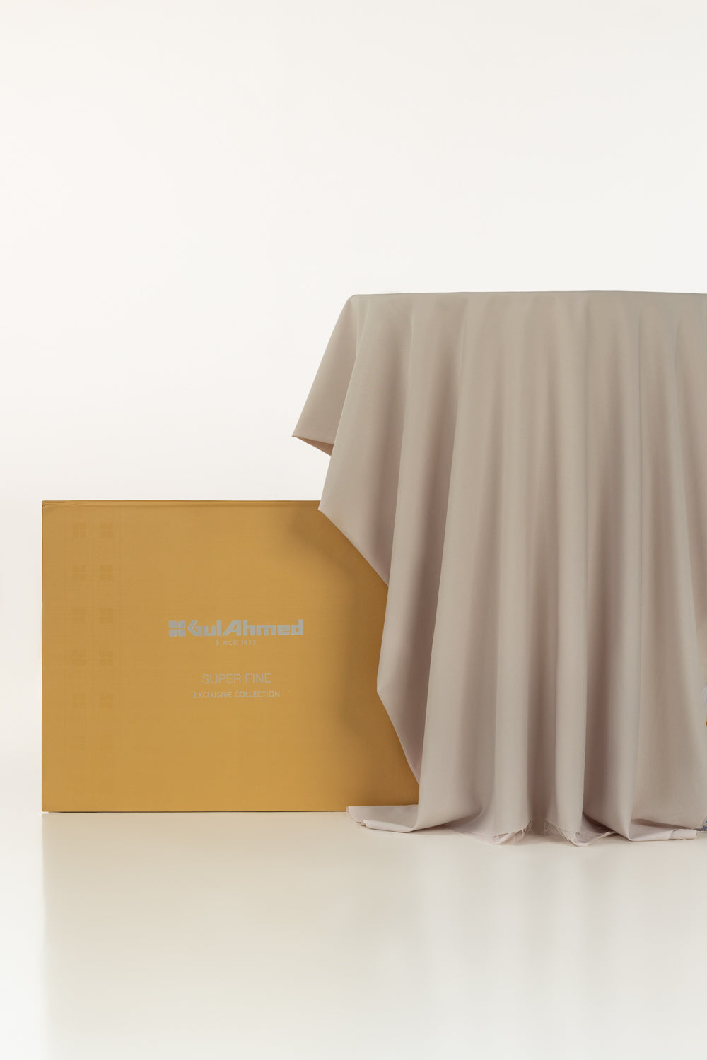 Gul 900 Blue Bell Unstitched Fabric Blended With Gift Box