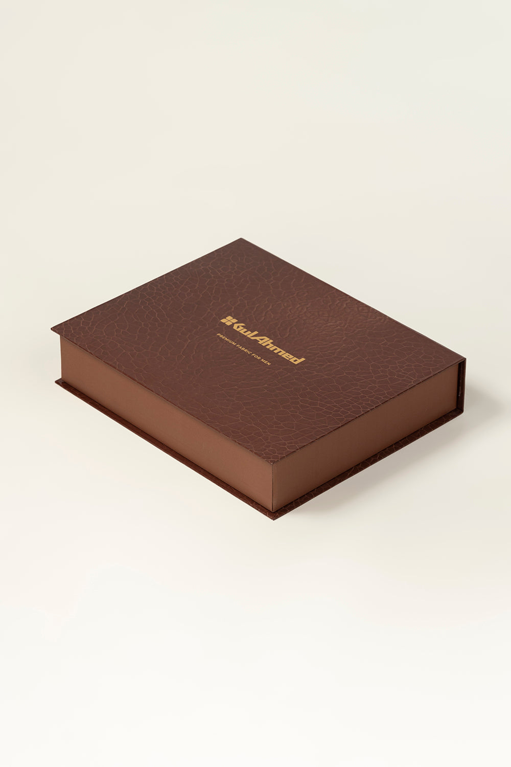 Gul 900 Fusion Unstitched Fabric Blended With Gift Box