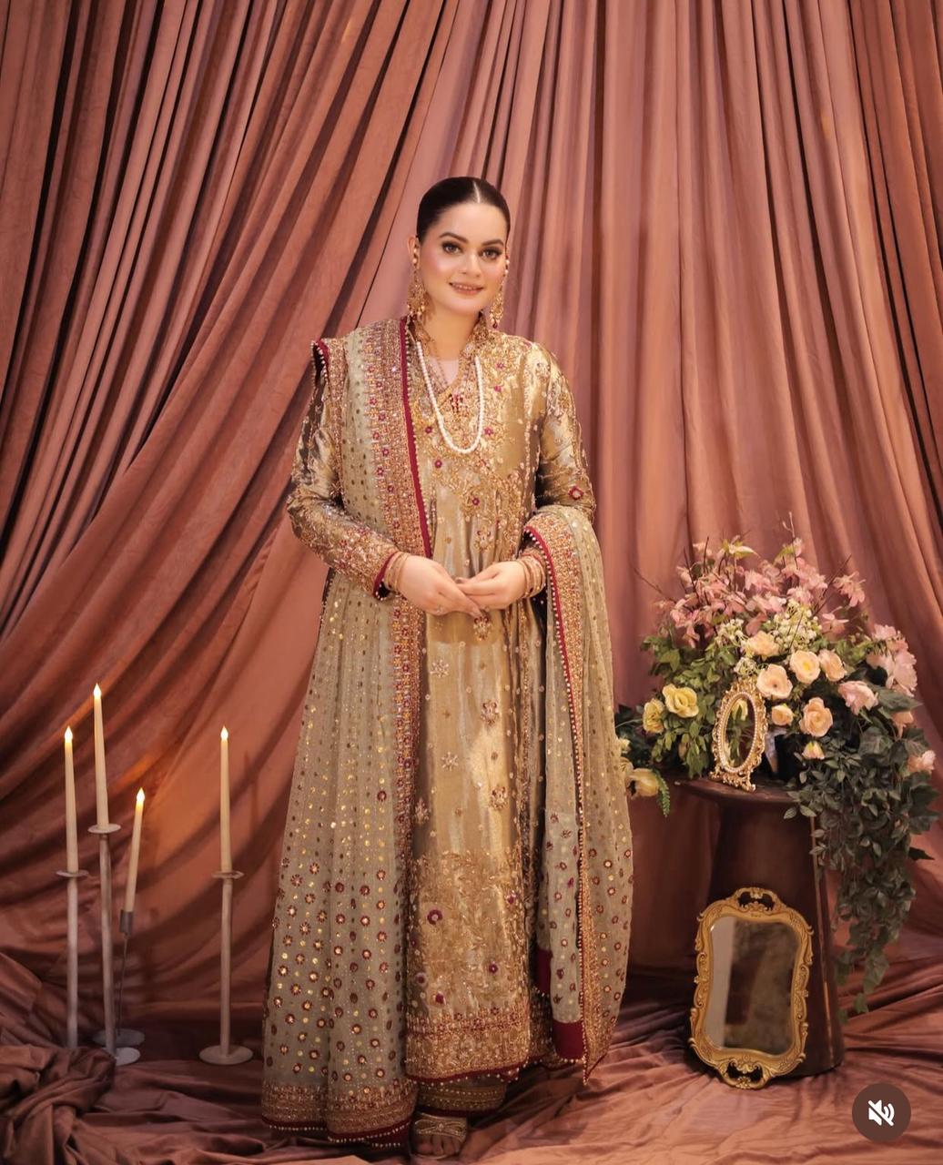 Haris Shakeel – Golden Angharaka HS-GA-749 Style