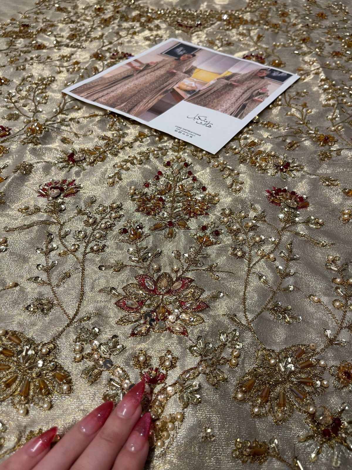 Haris Shakeel – Maharani Ivory Gold Style