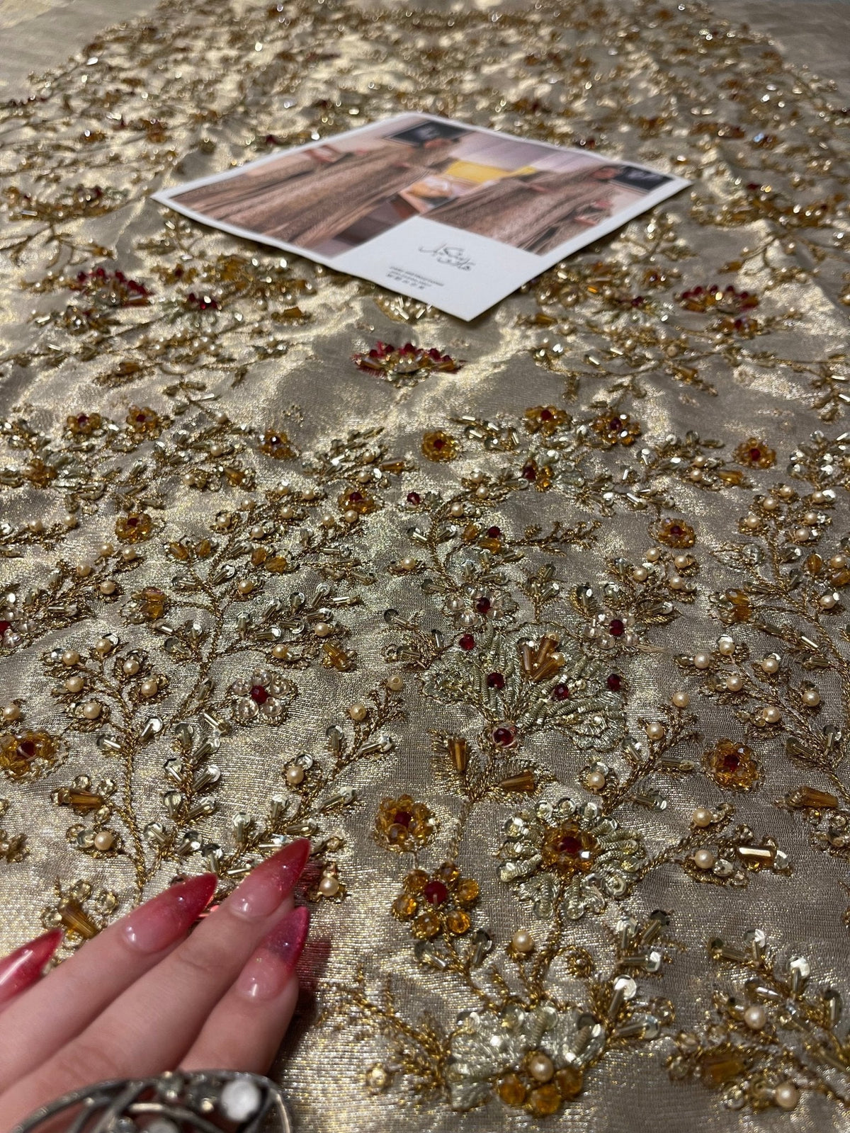 Haris Shakeel – Maharani Ivory Gold Style