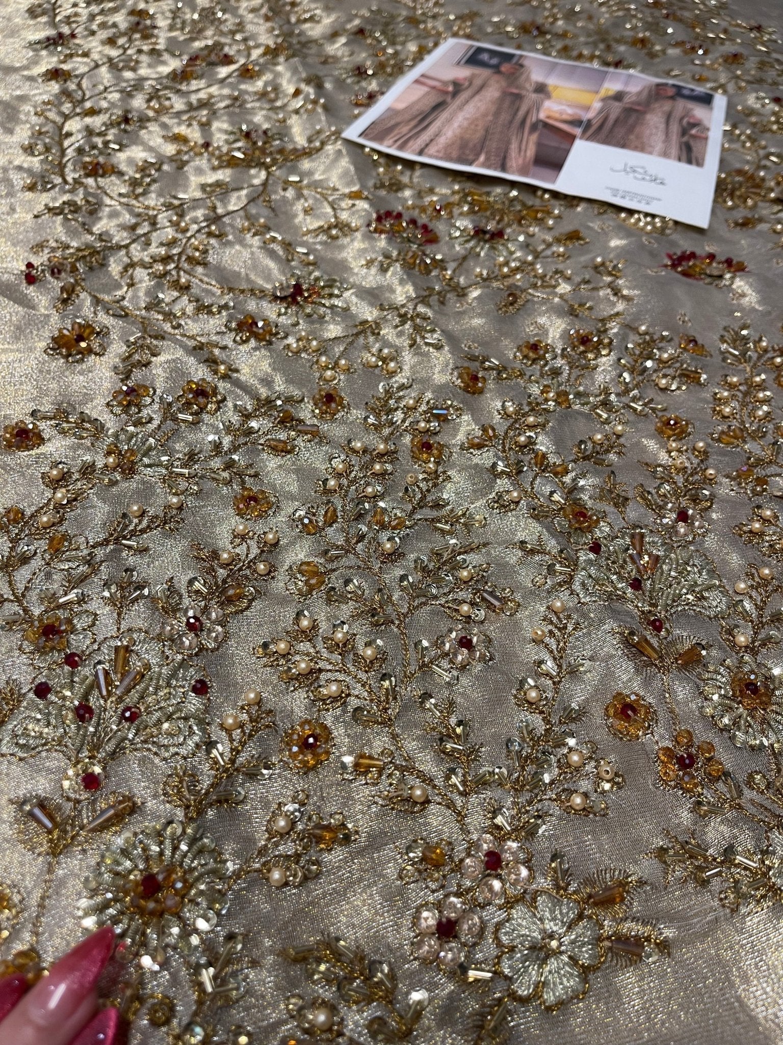 Haris Shakeel – Maharani Ivory Gold Style