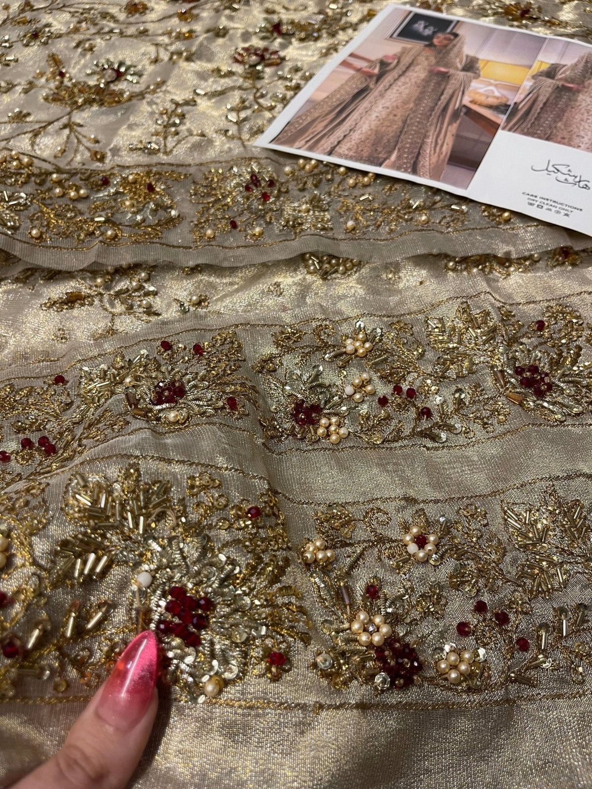 Haris Shakeel – Maharani Ivory Gold Style