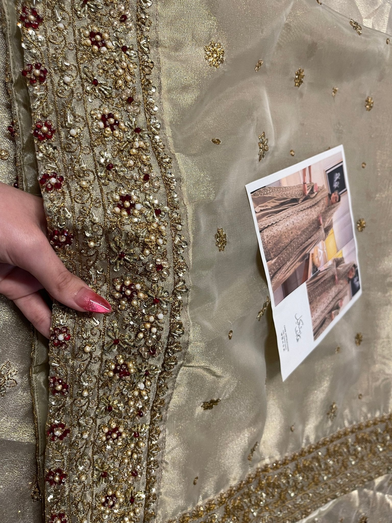 Haris Shakeel – Maharani Ivory Gold Style
