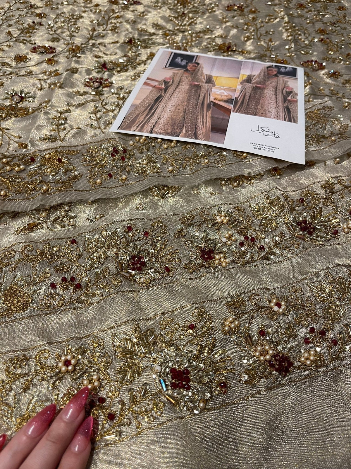 Haris Shakeel – Maharani Ivory Gold Style