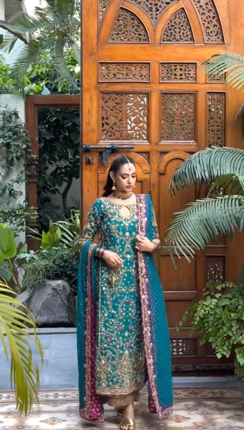 Peacock Teal Style | Made by MAIRAZ