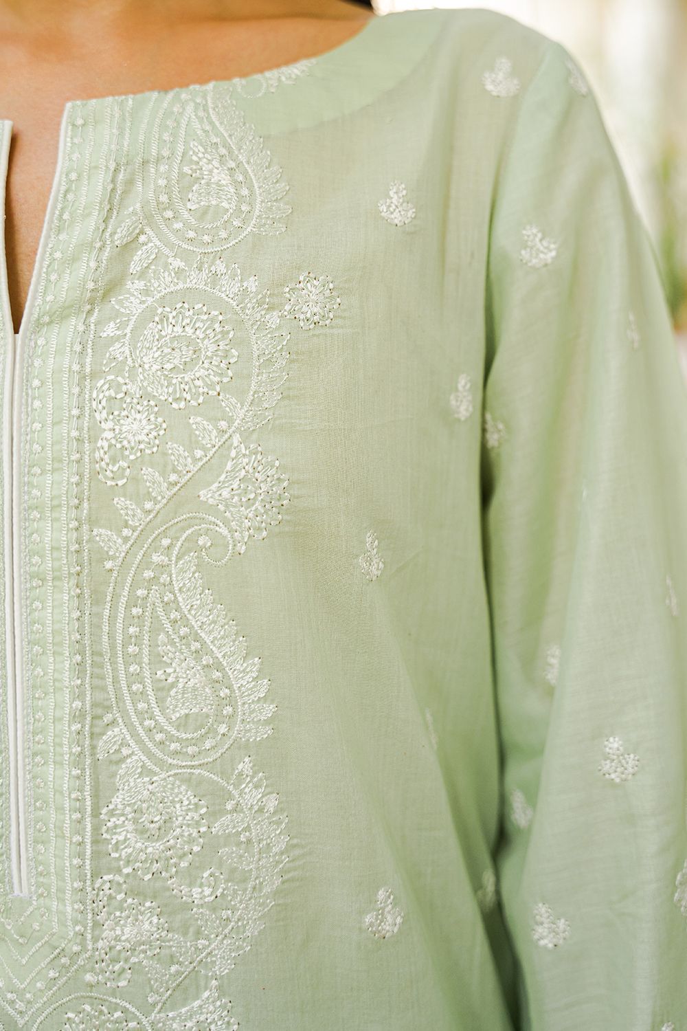 Kaviel Shalwar