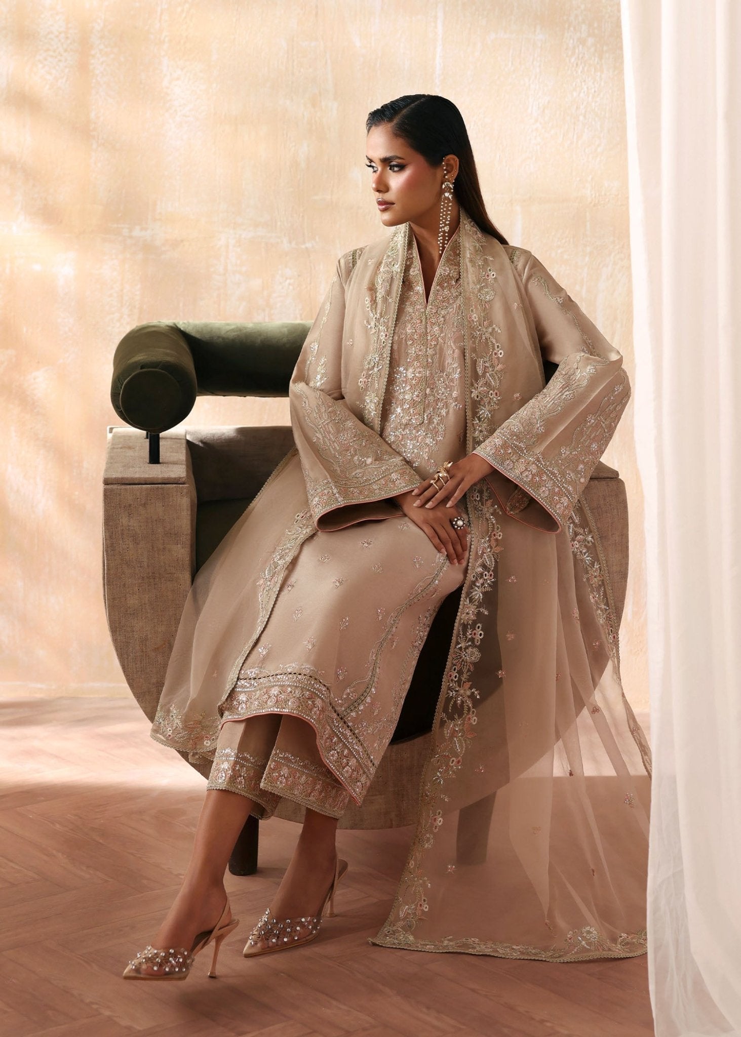 Hooria -Ready To Ship