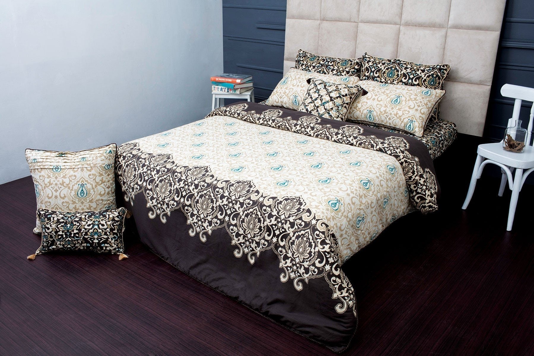 Hazel Brown T-200 Cushion Cover