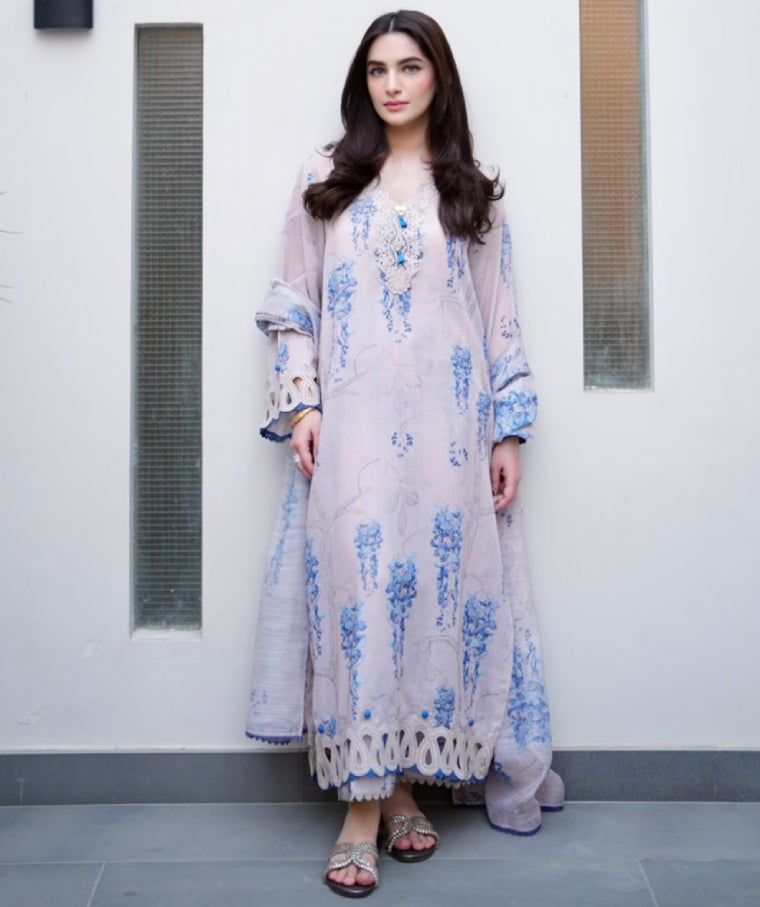 https://cdn.shopify.com/s/files/1/0580/8010/0412/files/humadilnawaz-azure-breeze-01.jpg?v=1770748300