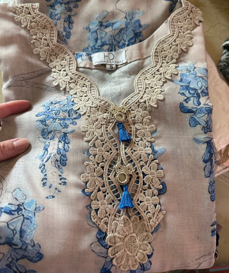 https://cdn.shopify.com/s/files/1/0580/8010/0412/files/humadilnawaz-azure-breeze-05.jpg?v=1770747950