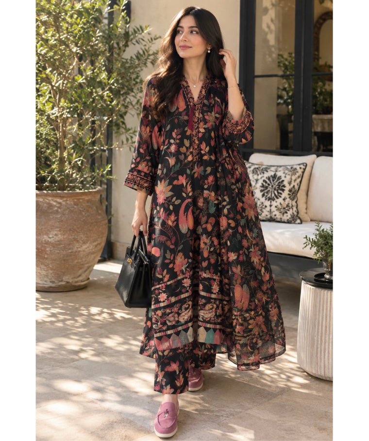 Black Kaani Shawl Print