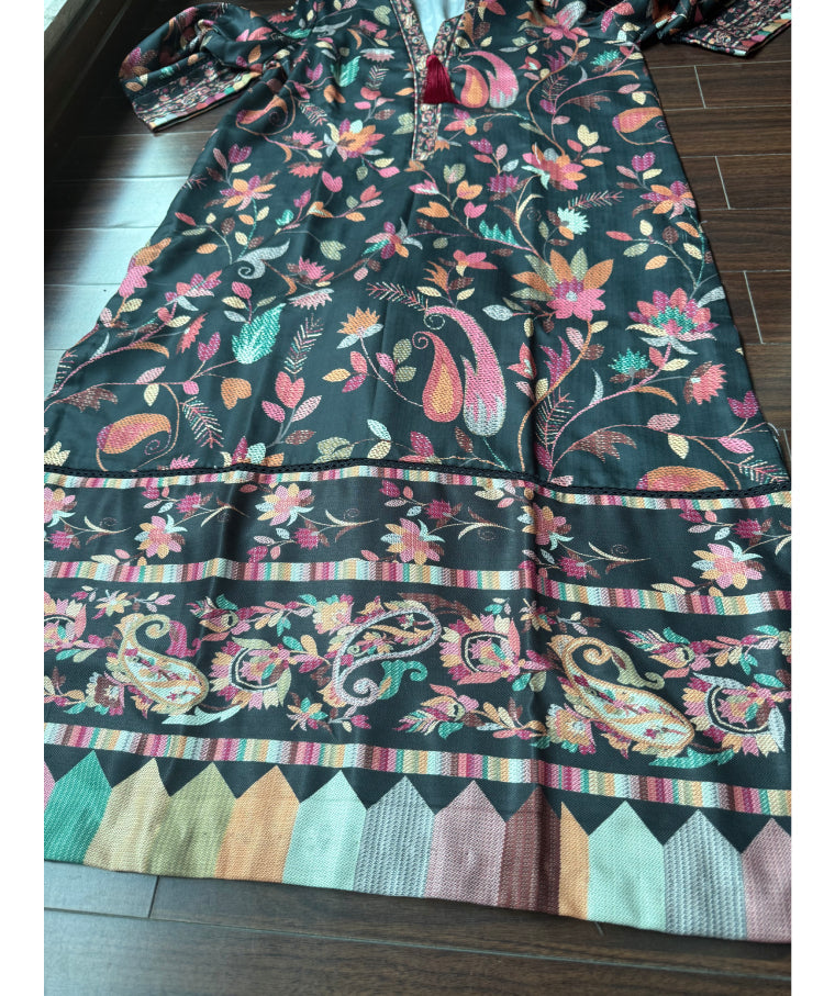 Black Kaani Shawl Print