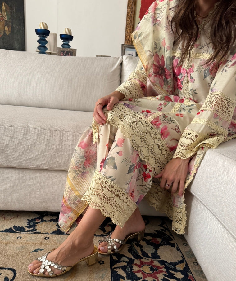 Golden Glow (Long) (Unstitched)