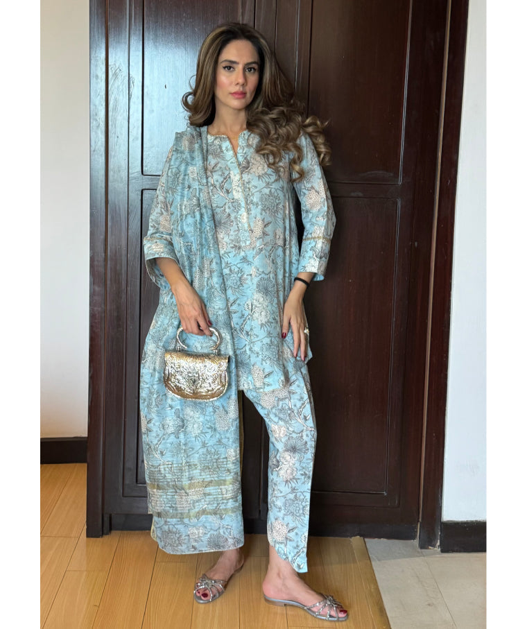 Sky Blue Chinoiserie (Unstitched)