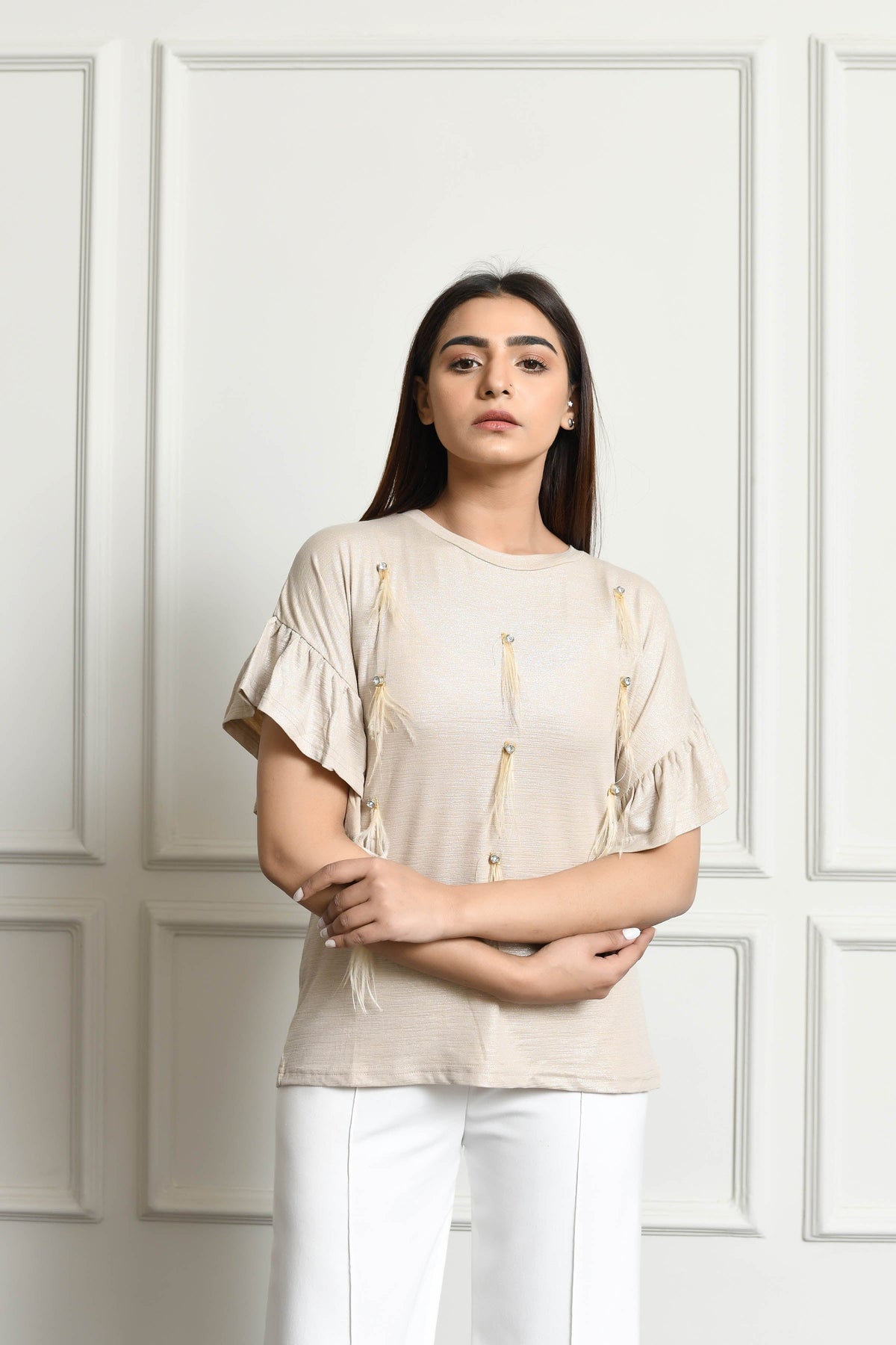 Feather detail top