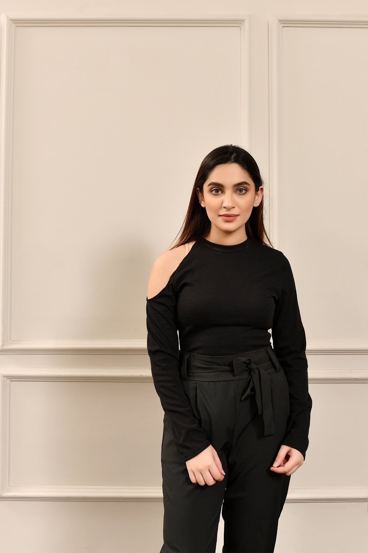 Marina Ruched Black Belted Pant