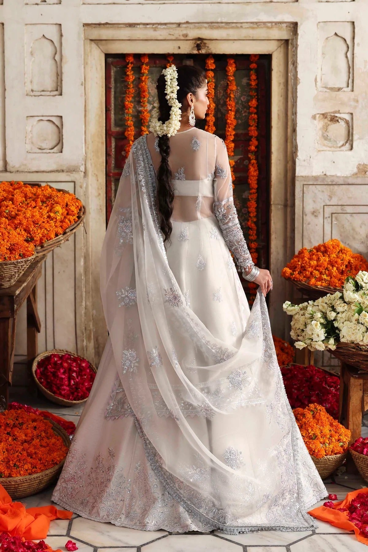 Akbar Aslam – Safina Style