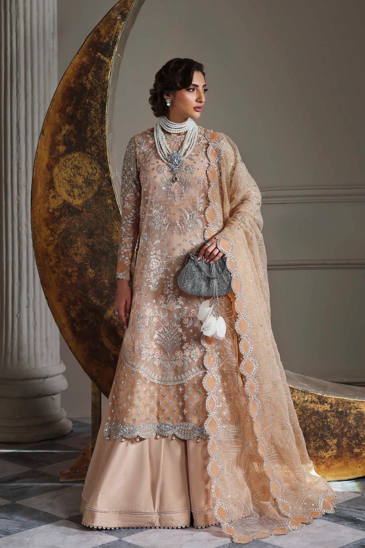 Akbar Aslam – Aabroza Style