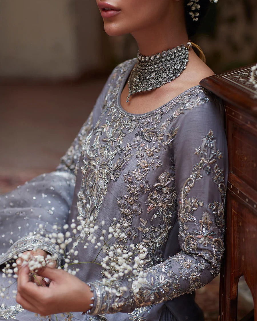 Faiza Saqlain – Dila Style