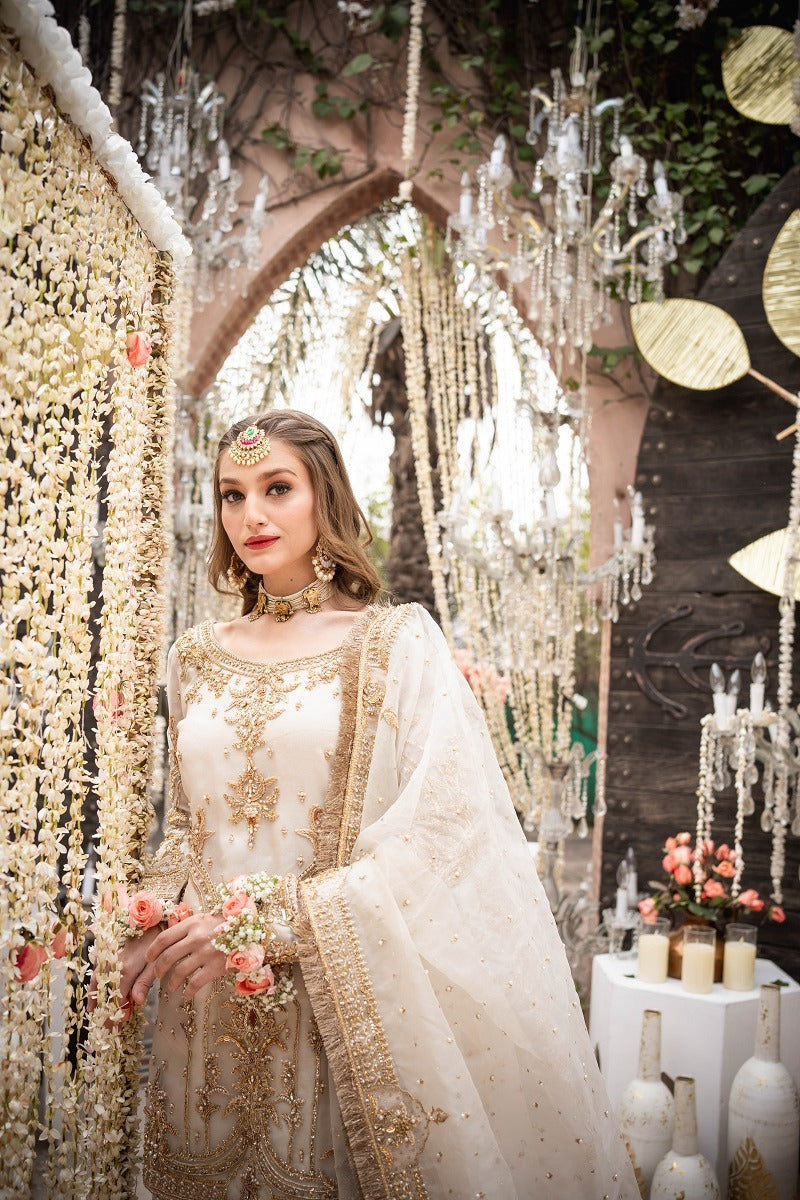 Maha Wajahat – Zohra Style