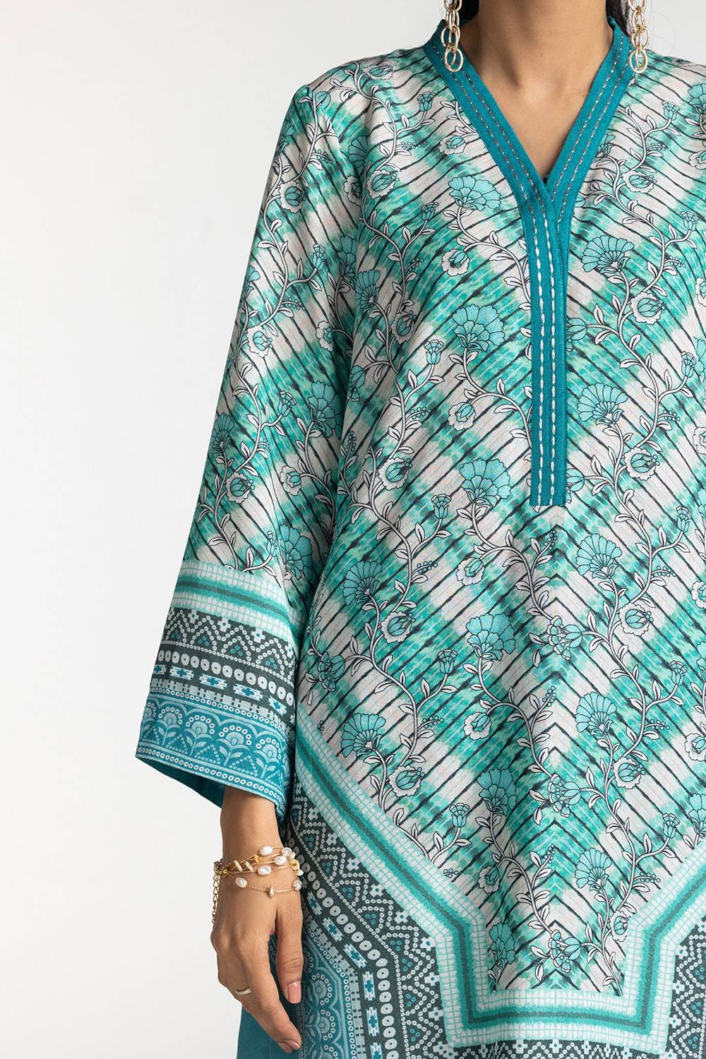 3 Piece Karandi Printed Suit