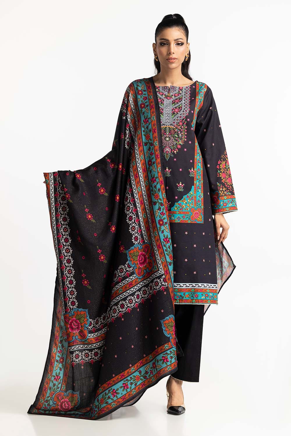3 Piece Khaddar Printed Suit