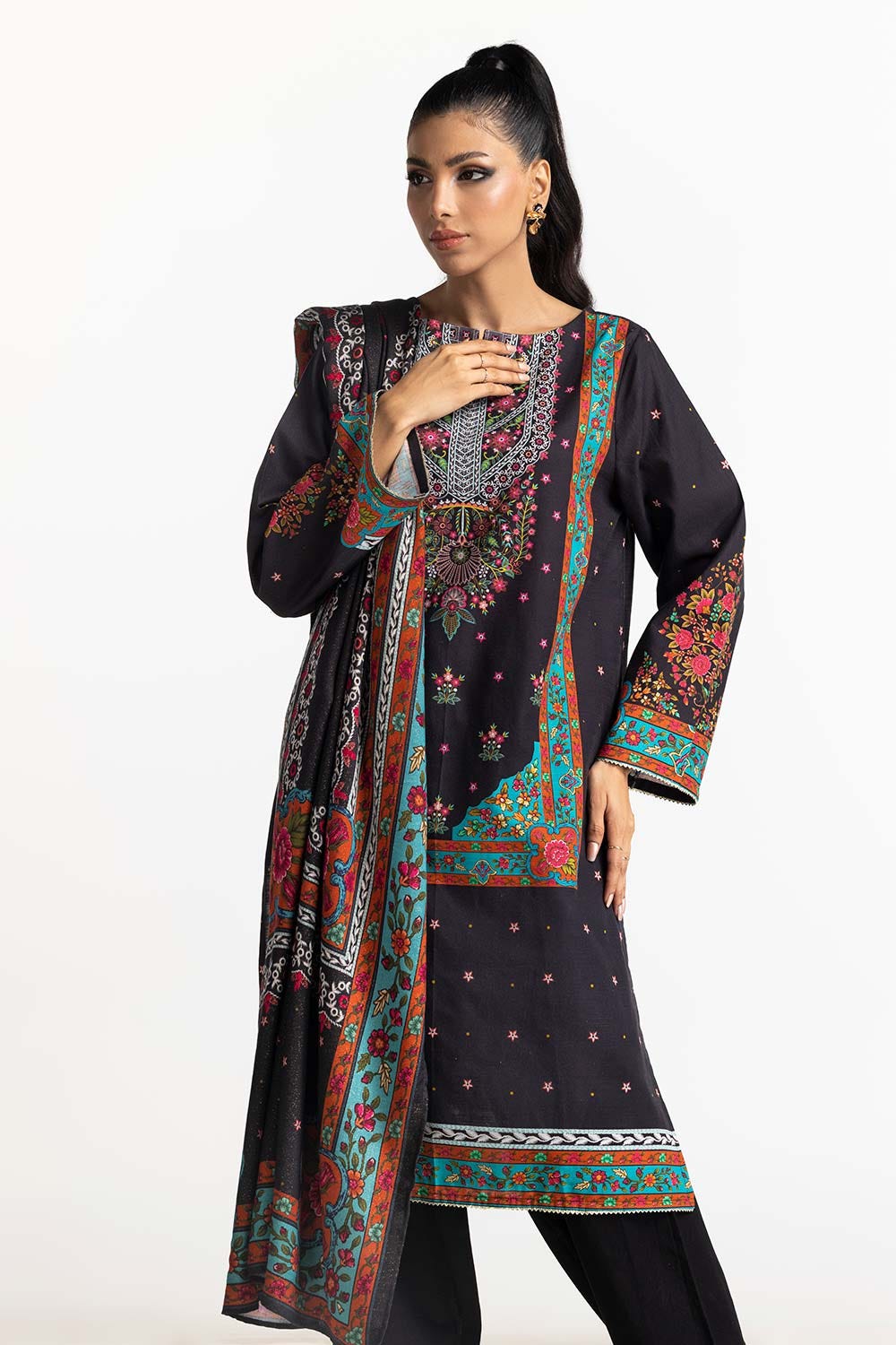 3 Piece Khaddar Printed Suit