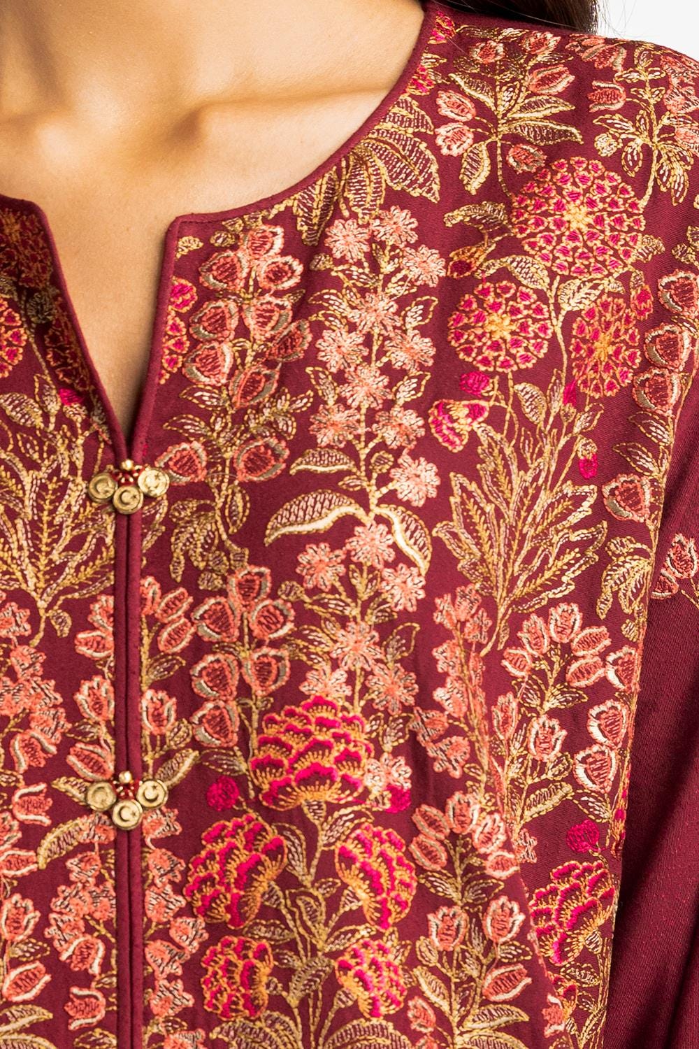 3 Piece Karandi Embroidered Suit