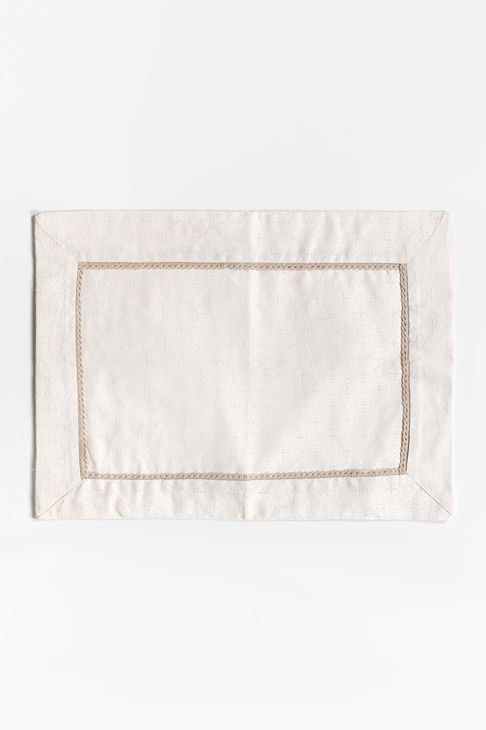 https://cdn.shopify.com/s/files/1/0706/3253/8159/files/jacquard_place_mat.jpg?v=1758372876