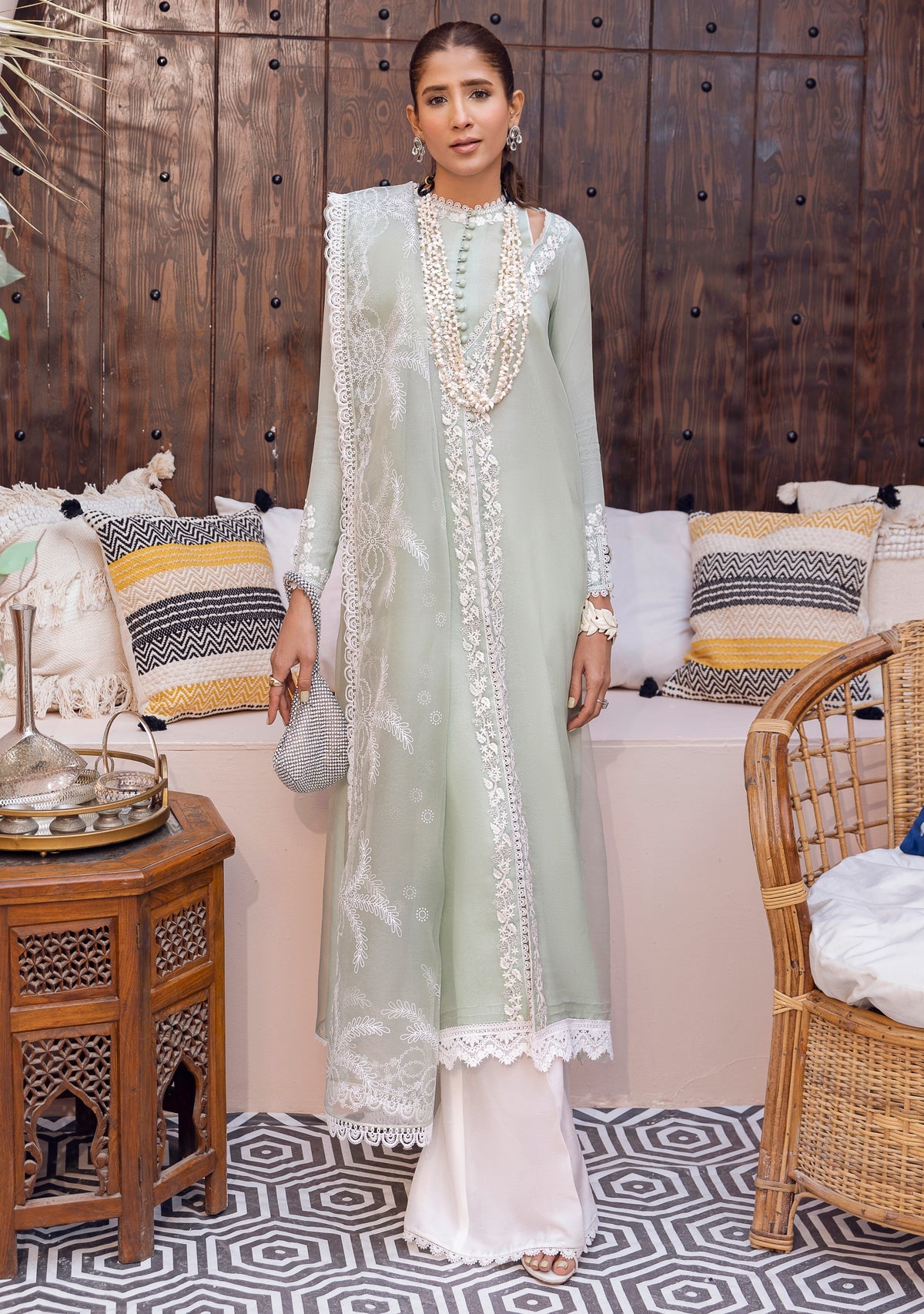 https://cdn.shopify.com/s/files/1/0524/2070/6504/products/jahanaram1.jpg?v=1752232745