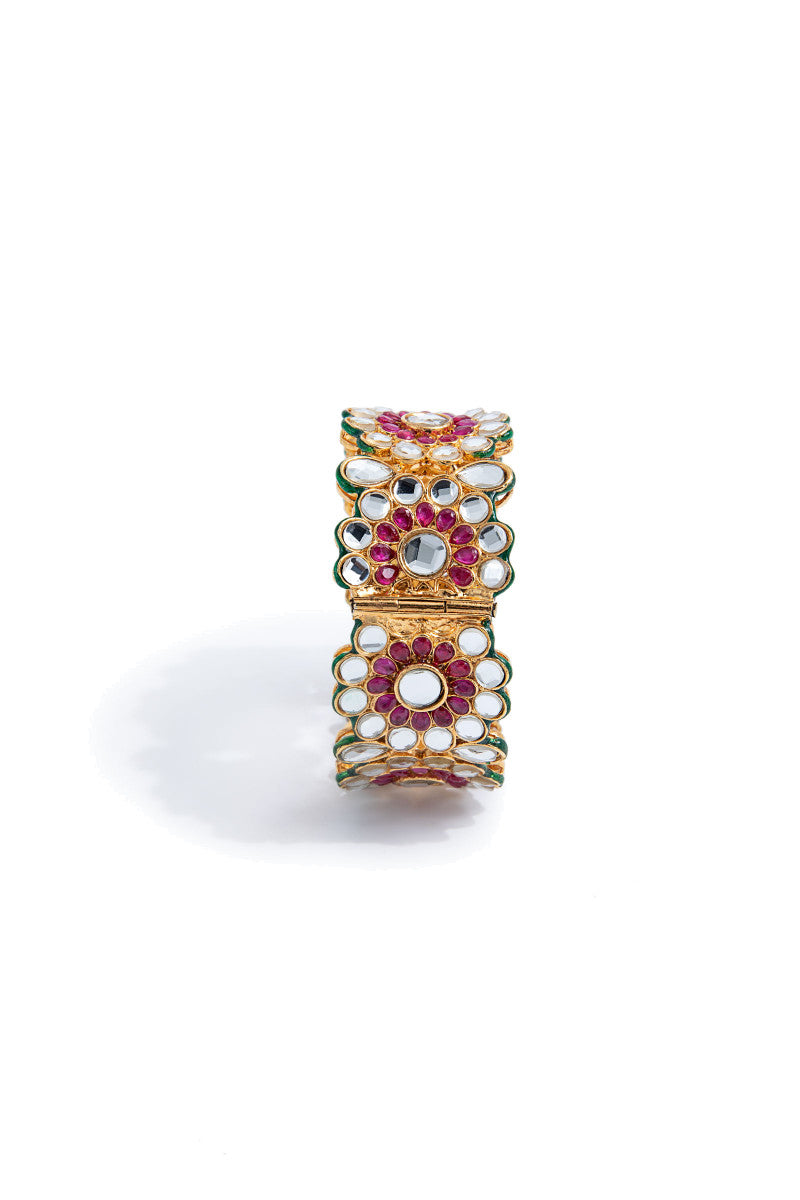 Jbn-009-Red Chatham And Gold
