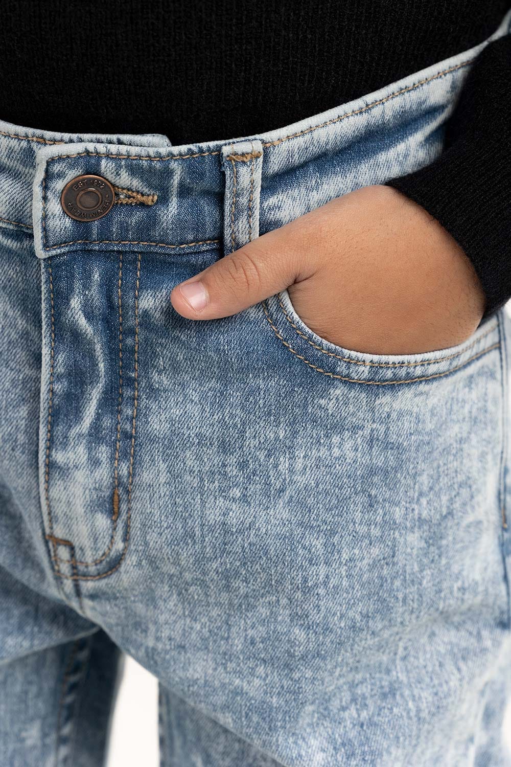 Junior Boy Jeans With An Adjustable Inner Waistband