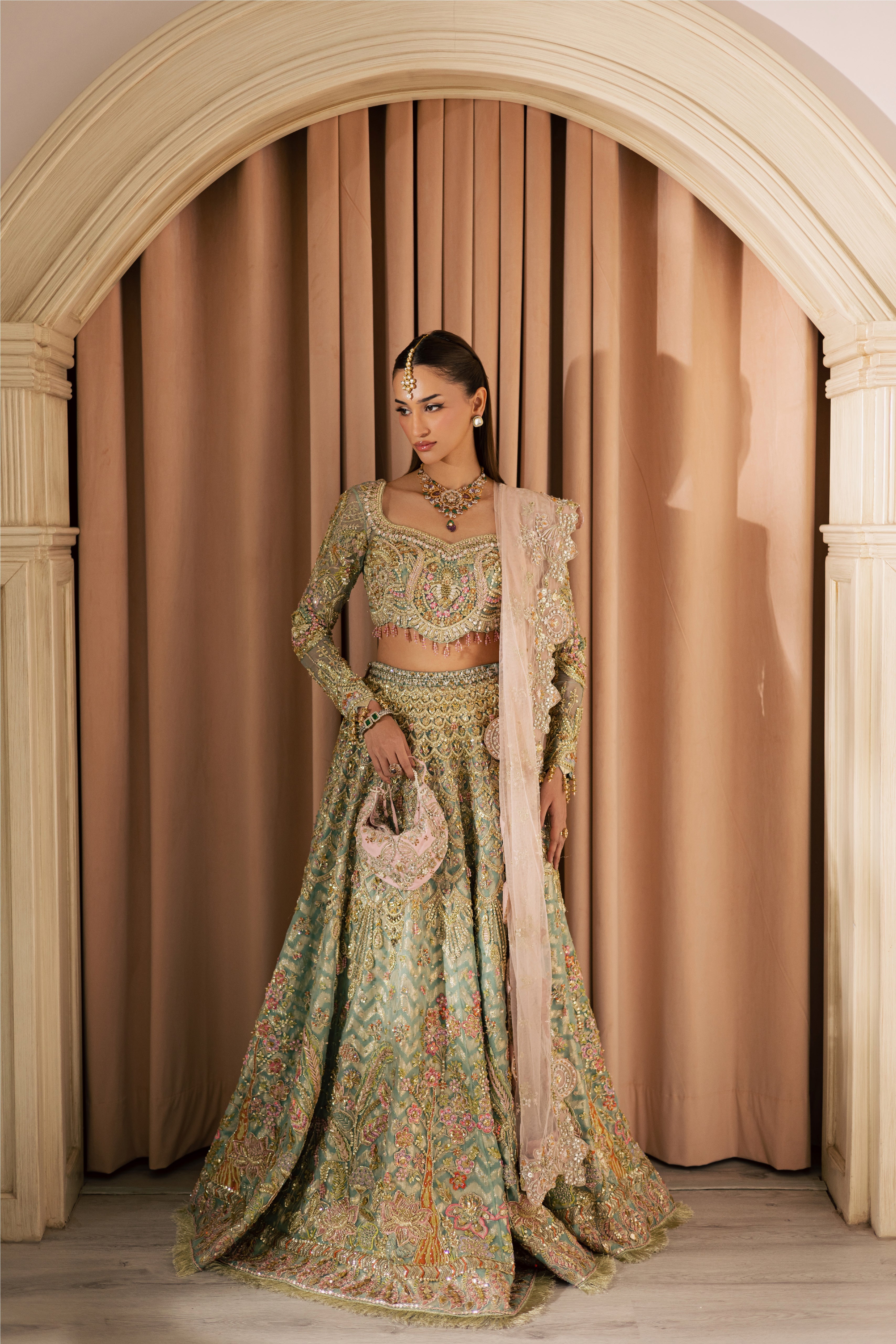 https://cdn.shopify.com/s/files/1/0523/4327/5696/files/kashaf-pakistani-bridal-couture-mysie-1.jpg?v=1762332243