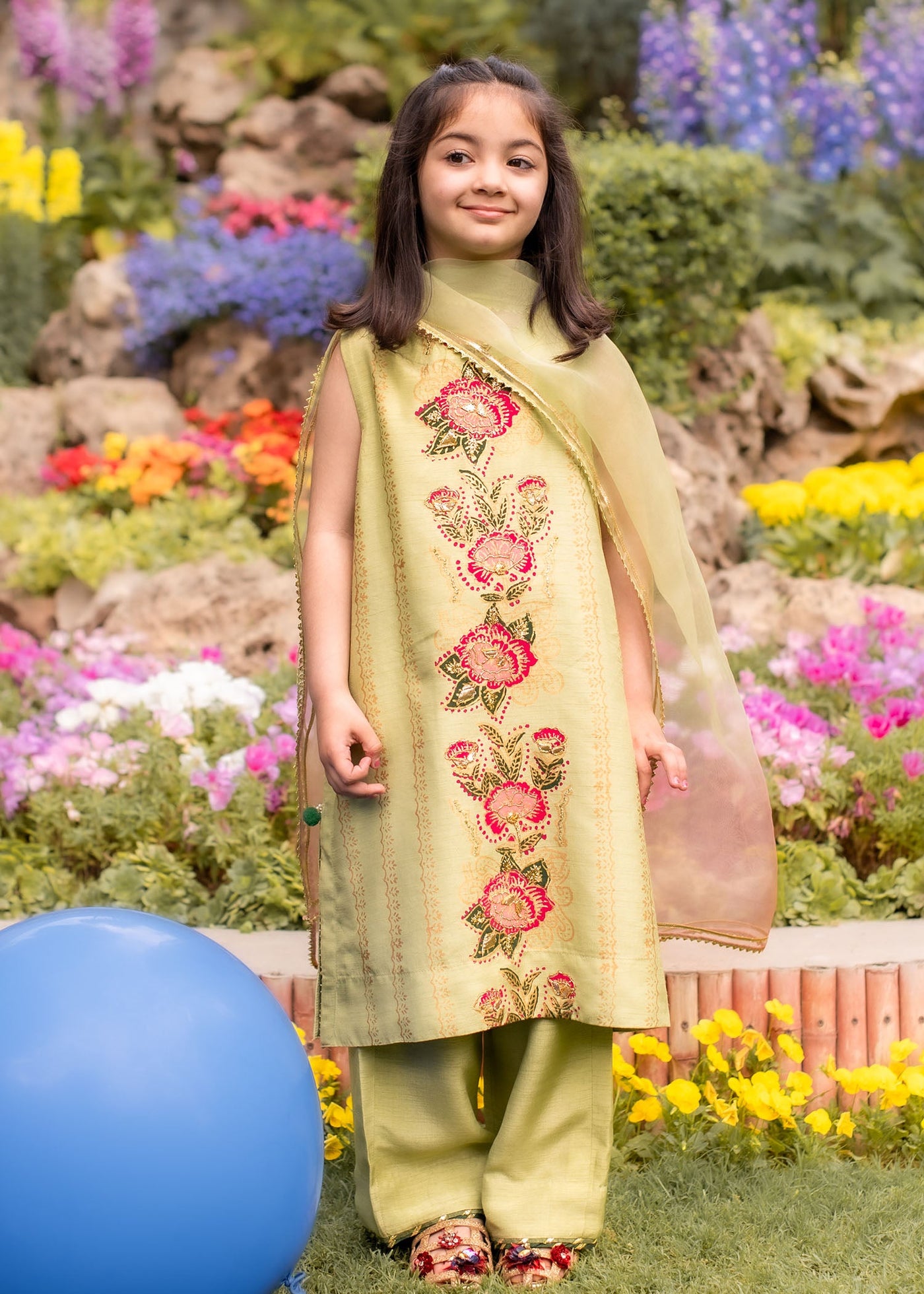 https://cdn.shopify.com/s/files/1/3006/7522/files/kidsvol2_19.jpg?v=1714213422