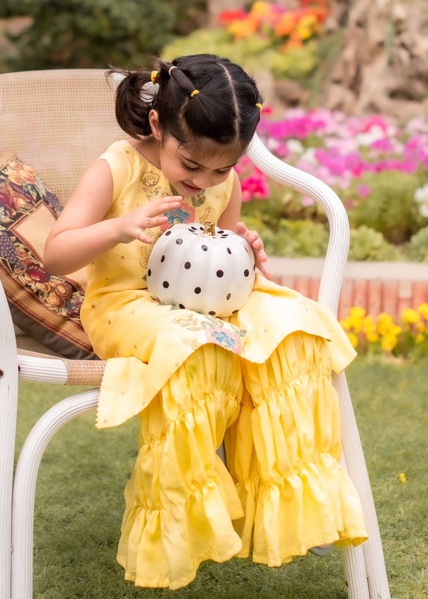 https://cdn.shopify.com/s/files/1/3006/7522/files/kidsvol2_26.jpg?v=1714215539