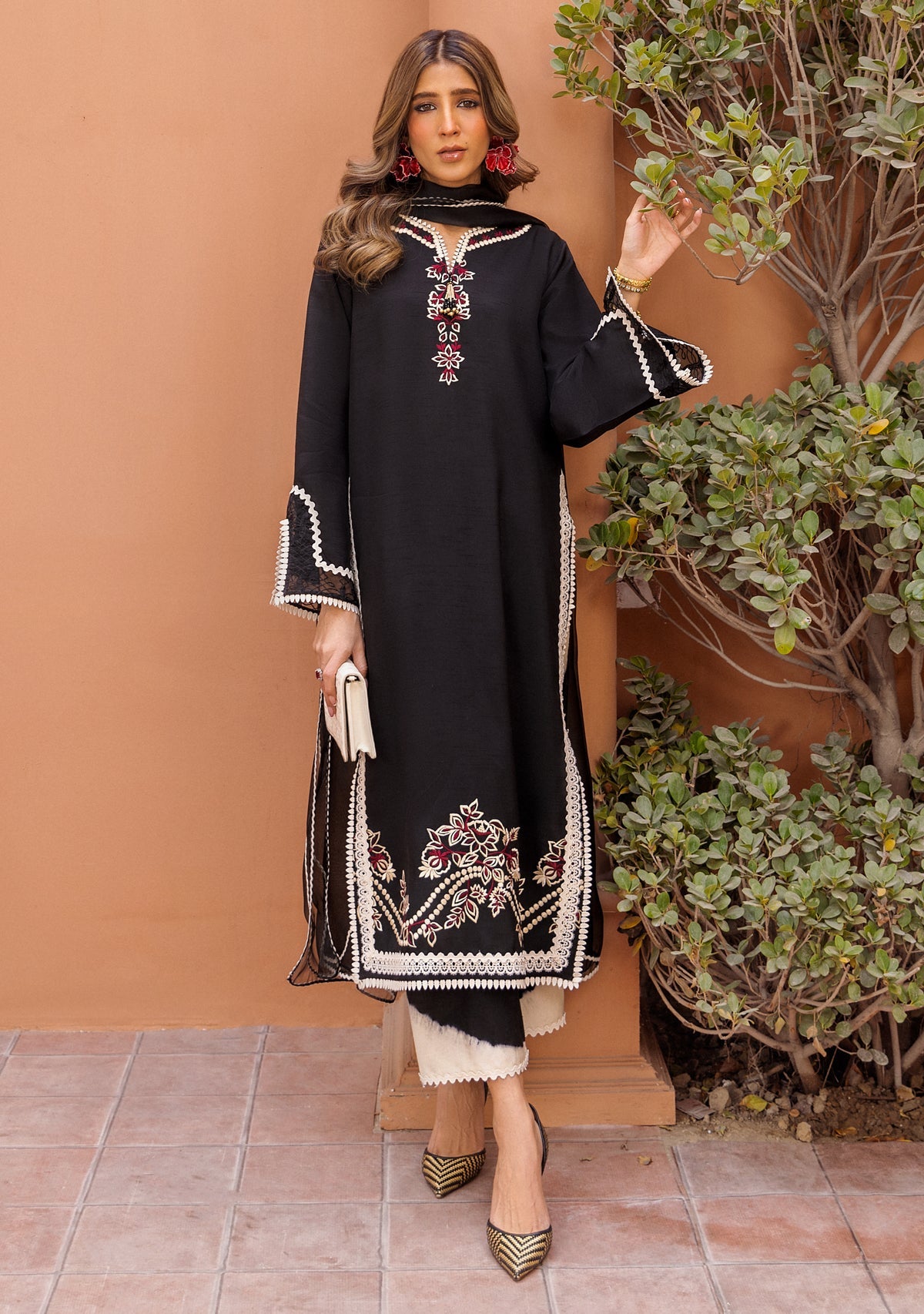 https://cdn.shopify.com/s/files/1/0676/8177/9968/files/kinazb1.jpg?v=1740498571