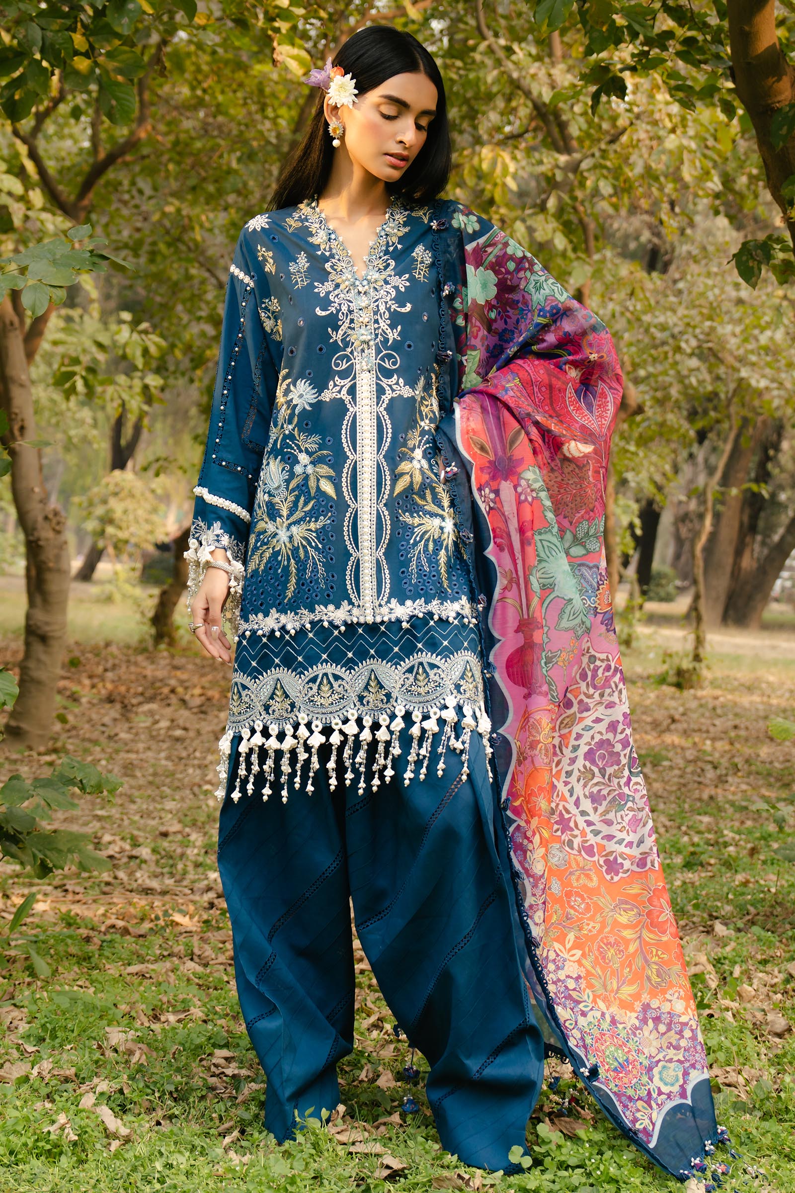 Unstitched Lawn 3 Piece Suit