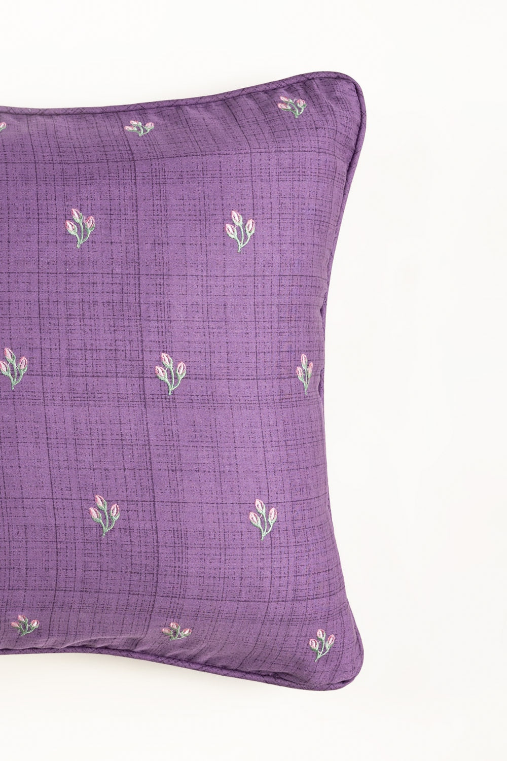 https://cdn.shopify.com/s/files/1/0706/3253/8159/files/lavender-mist-t-200-sqaure-cushion-cover-set-gulahmed-closeup_2.jpg?v=1758373667