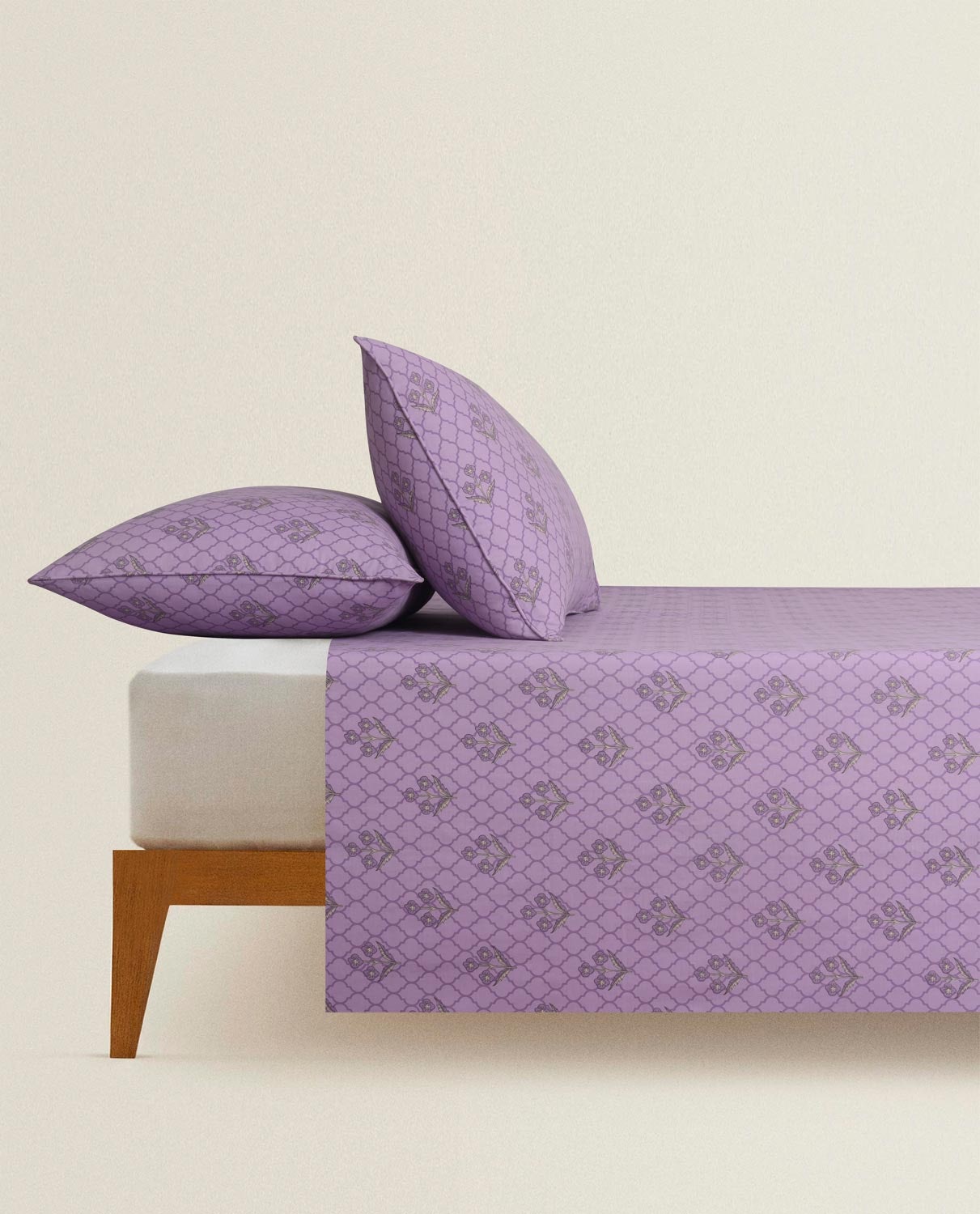 https://cdn.shopify.com/s/files/1/0706/3253/8159/files/lavender_bloom_sheetset_003.jpg?v=1758373497