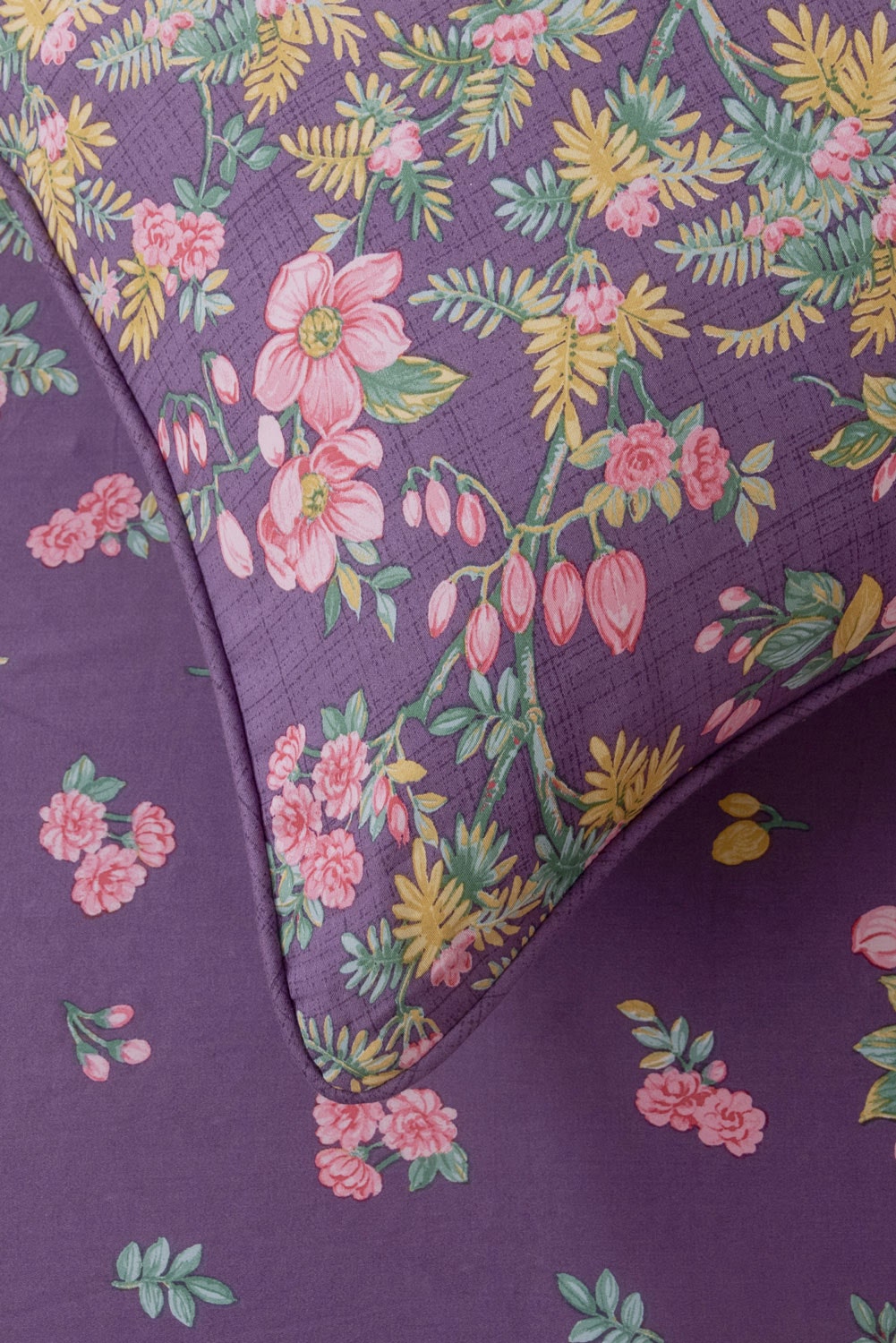 https://cdn.shopify.com/s/files/1/0706/3253/8159/files/lavender_mist_sheet_set_004.jpg?v=1758373683